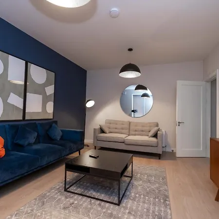 King In Luxury House Δουβλίνο